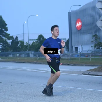 Runner Photo 7586743