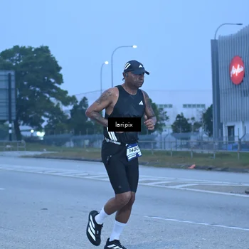Runner Photo 7586763