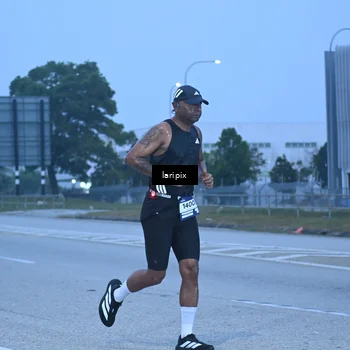 Runner Photo 7586768