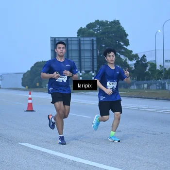 Runner Photo 7586791