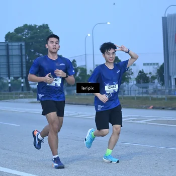 Runner Photo 7586799
