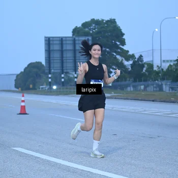 Runner Photo 7586812