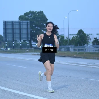 Runner Photo 7586813
