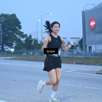 Runner Photo 7586817