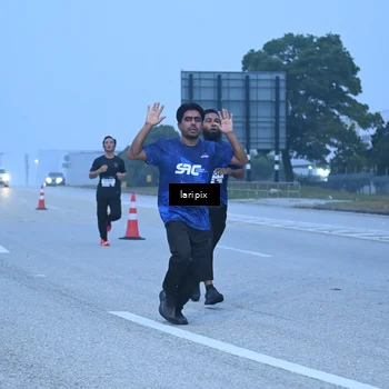 Runner Photo 7586824