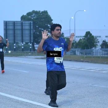 Runner Photo 7586832