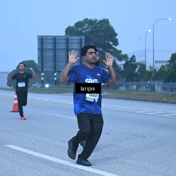 Runner Photo 7586834