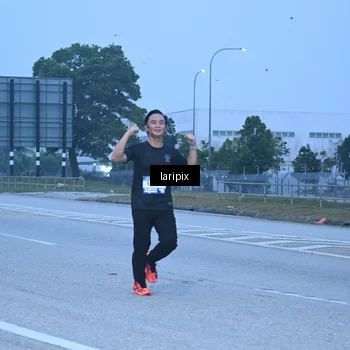 Runner Photo 7586835
