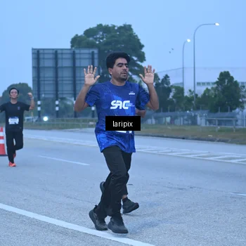 Runner Photo 7586845