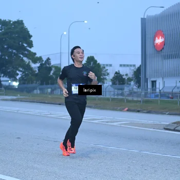 Runner Photo 7586848