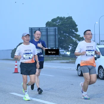 Runner Photo 7586853