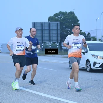 Runner Photo 7586856
