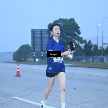 Runner Photo 7586860