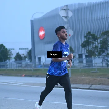 Runner Photo 7586882