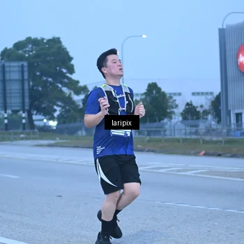 Runner Photo 7586889