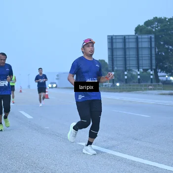 Runner Photo 7586901
