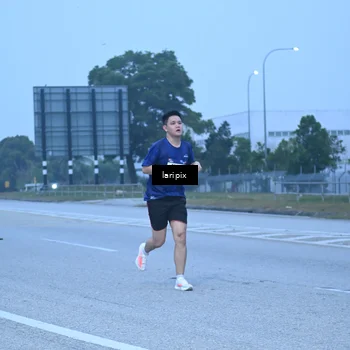 Runner Photo 7586924