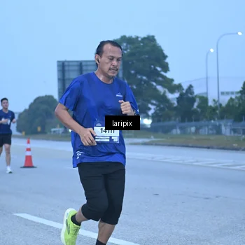 Runner Photo 7586925