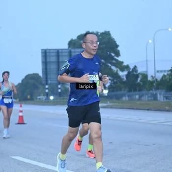 Runner Photo 7586941