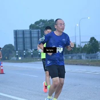 Runner Photo 7586944