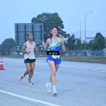 Runner Photo 7586947