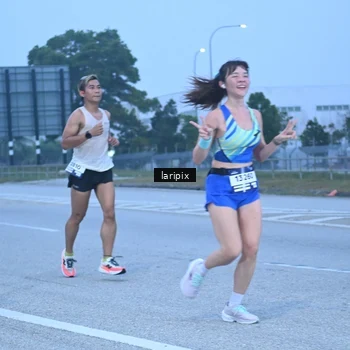 Runner Photo 7586951