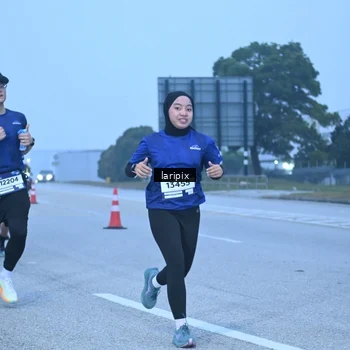 Runner Photo 7586952
