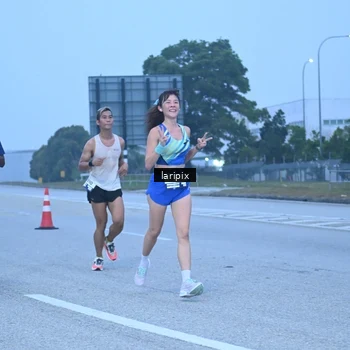 Runner Photo 7586953
