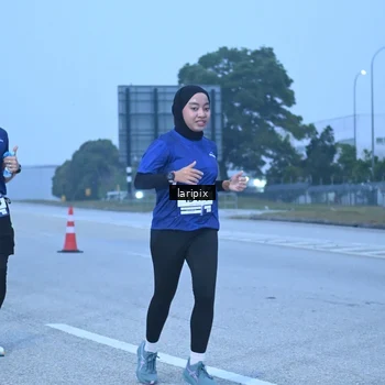 Runner Photo 7586956
