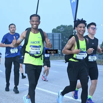 Runner Photo 7586965