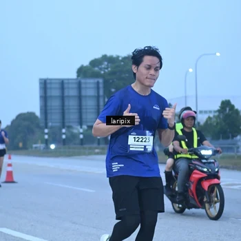 Runner Photo 7586971