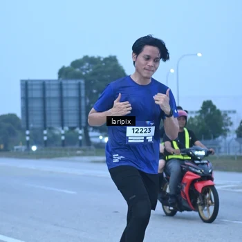 Runner Photo 7586984