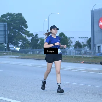 Runner Photo 7586989