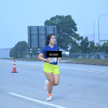 Runner Photo 7586991