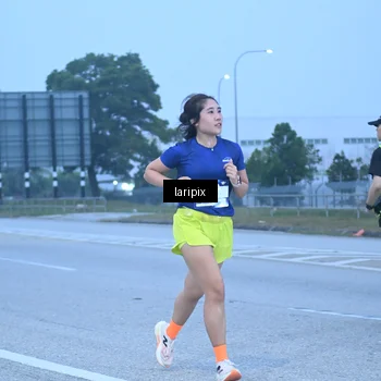 Runner Photo 7586997