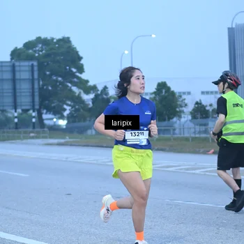 Runner Photo 7586999