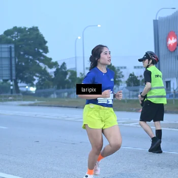 Runner Photo 7587000