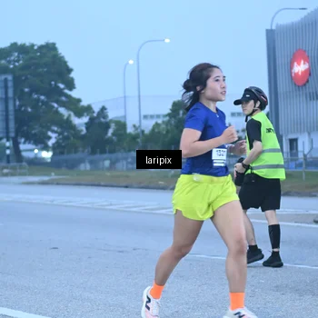 Runner Photo 7587003