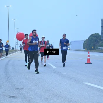 Runner Photo 7587005