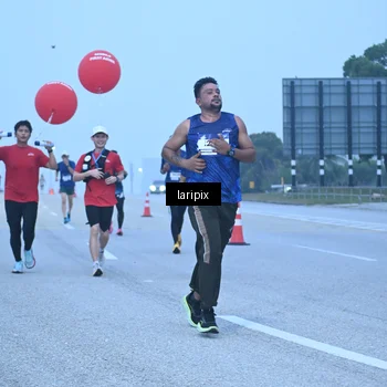 Runner Photo 7587021