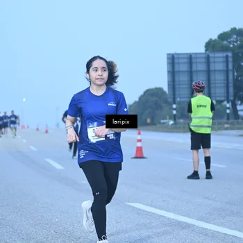 Runner Photo 7587044
