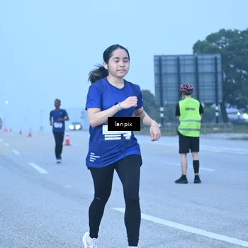 Runner Photo 7587046