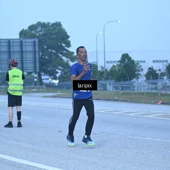 Runner Photo 7587053