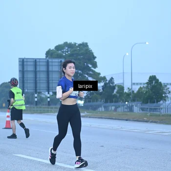 Runner Photo 7587060