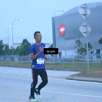 Runner Photo 7587061