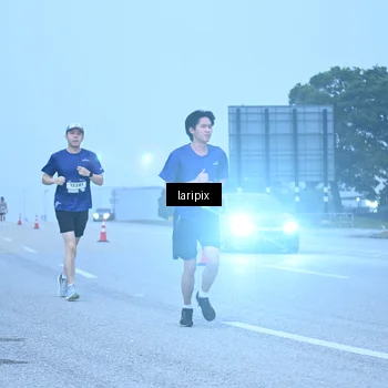 Runner Photo 7587075