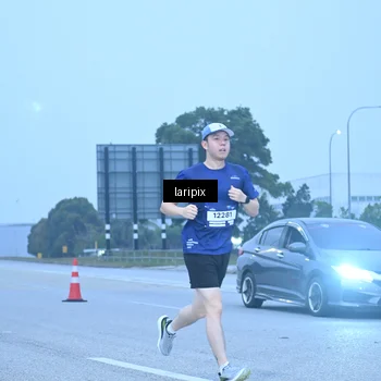 Runner Photo 7587082