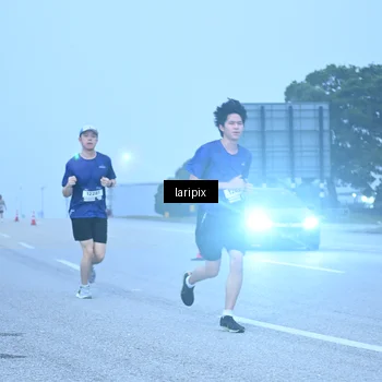 Runner Photo 7587084