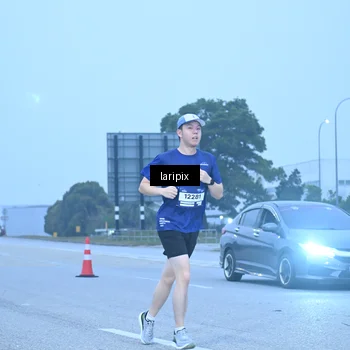Runner Photo 7587085