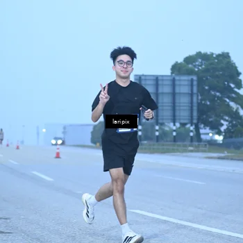 Runner Photo 7587086